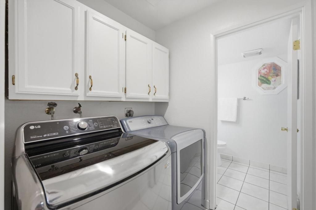 Image 16 of property listing at 3350 Woodside Lane, San Jose, CA 95121
