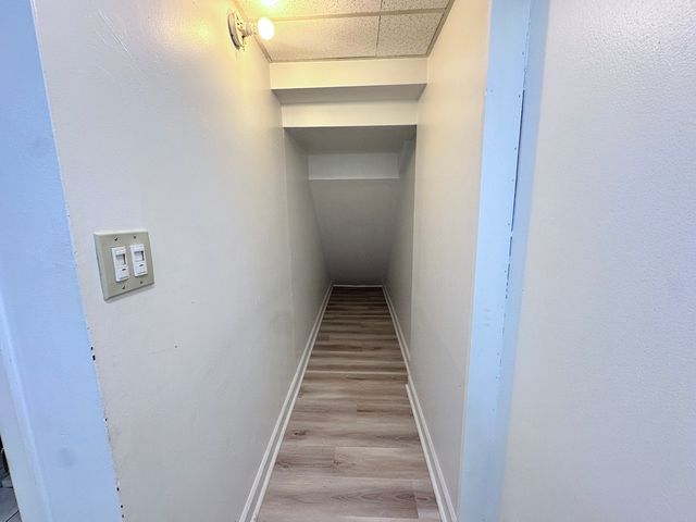 811 Shawnee Trail 811, Roselle, IL 60172