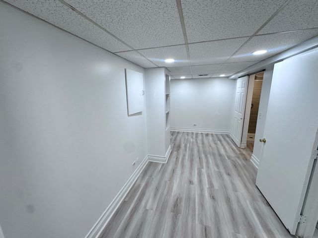 811 Shawnee Trail 811, Roselle, IL 60172