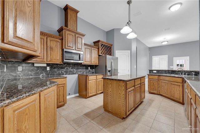 3902 Green Jay Drive, Mission, TX 78572