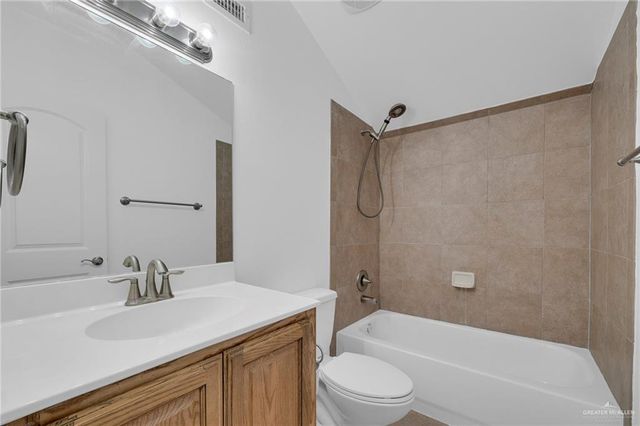 3902 Green Jay Drive, Mission, TX 78572