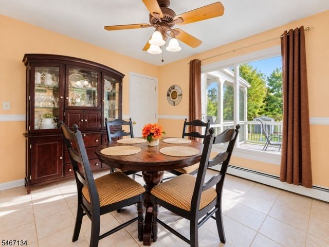 7 Perrelli Ln, Jefferson Twp., NJ 07438
