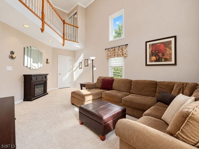 7 Perrelli Ln, Jefferson Twp., NJ 07438