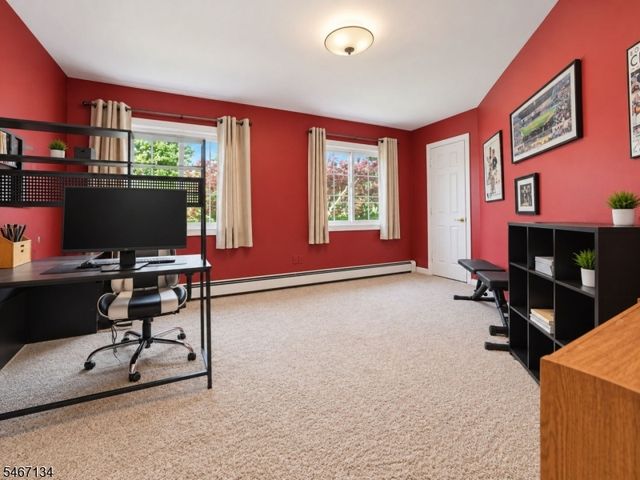 7 Perrelli Ln, Jefferson Twp., NJ 07438
