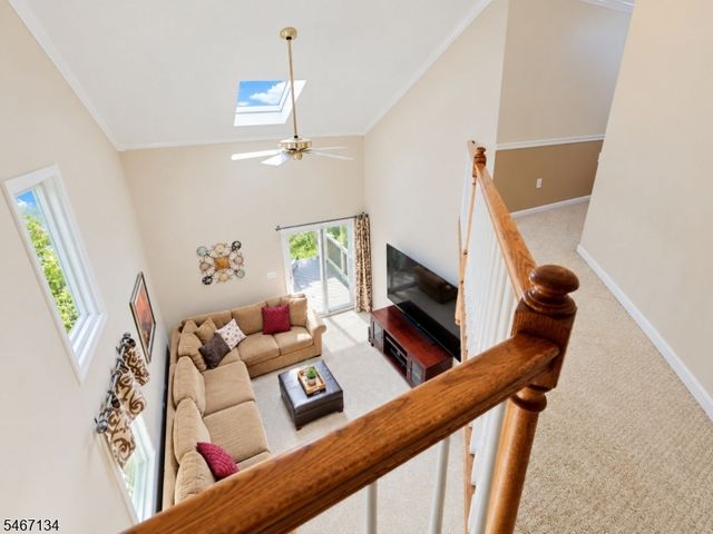 7 Perrelli Ln, Jefferson Twp., NJ 07438