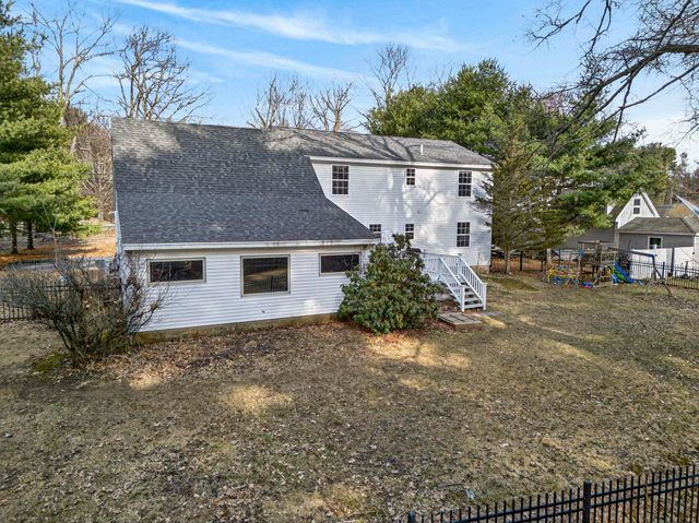 209 Dover Point Road, Dover, NH 03820