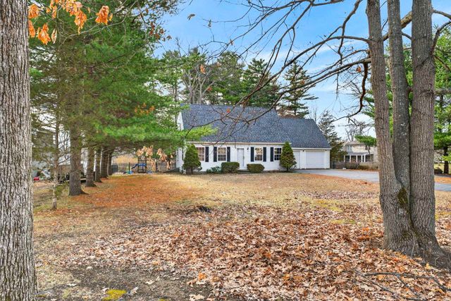 209 Dover Point Road, Dover, NH 03820