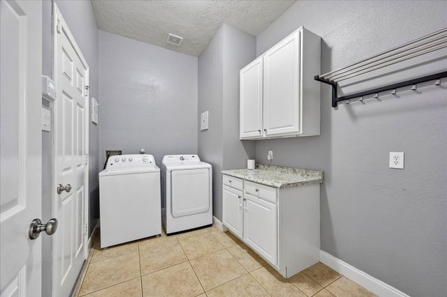 716 High Ridge Drive, Friendswood, TX 77546