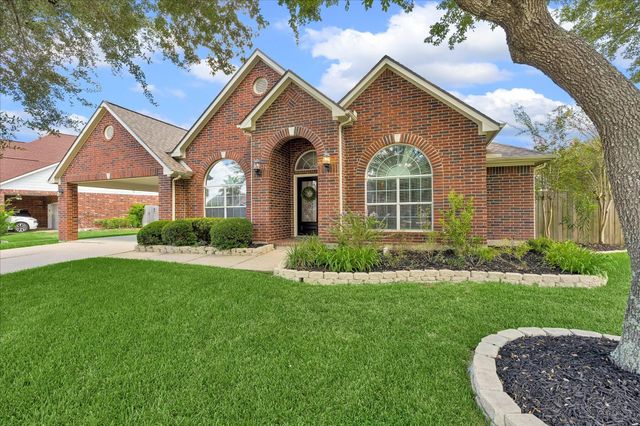 716 High Ridge Drive, Friendswood, TX 77546