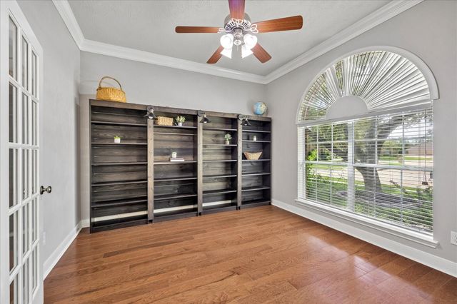 716 High Ridge Drive, Friendswood, TX 77546