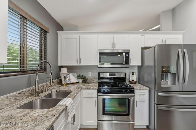 8437 S Burien Road, Tucson, AZ 85747
