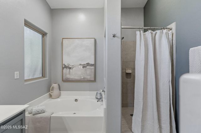 8437 S Burien Road, Tucson, AZ 85747