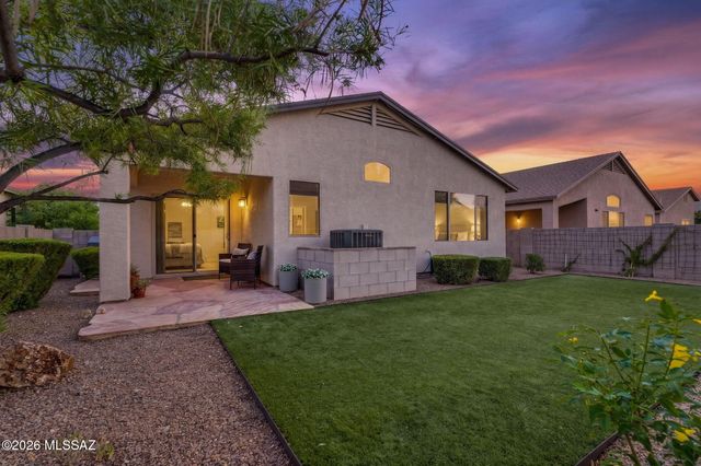 8437 S Burien Road, Tucson, AZ 85747