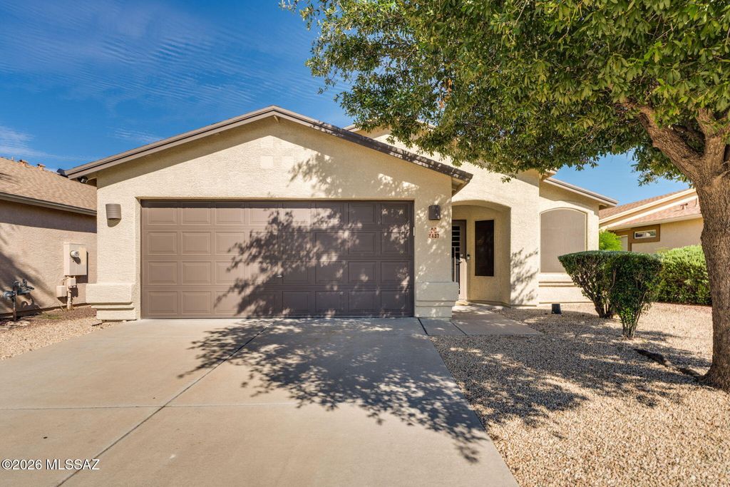 8437 S Burien Road, Tucson, AZ 85747