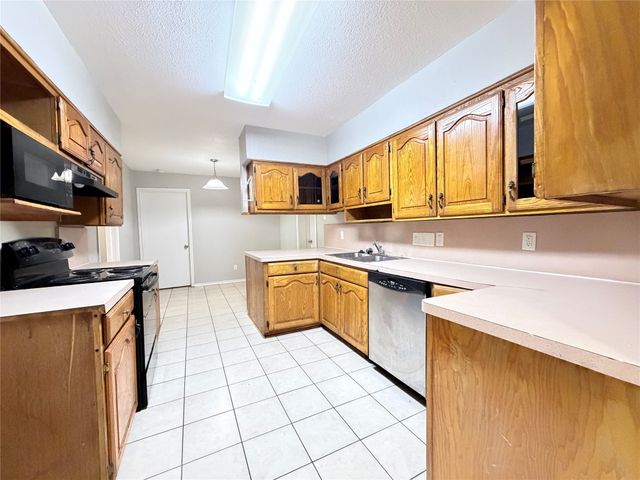 619 Midvale Drive, Dallas, TX 75232