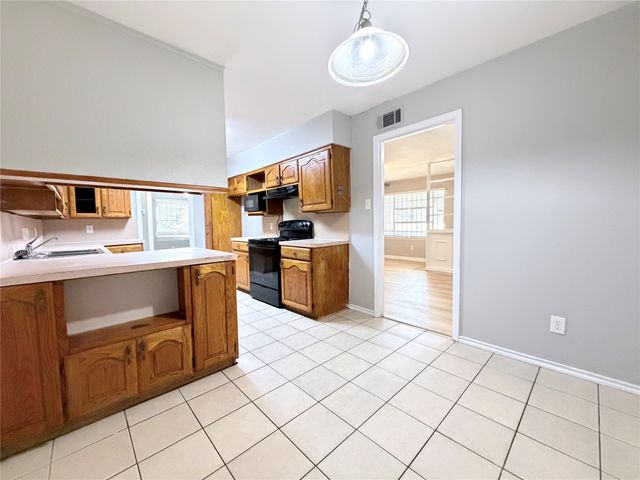 619 Midvale Drive, Dallas, TX 75232