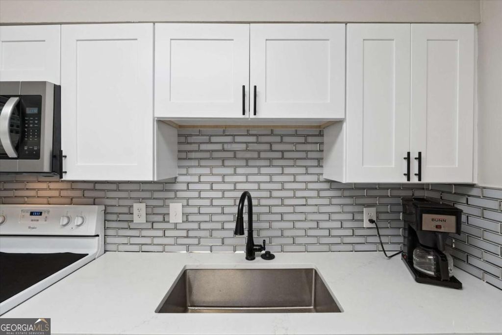 6700 Roswell Road 31B, Atlanta, GA 30328