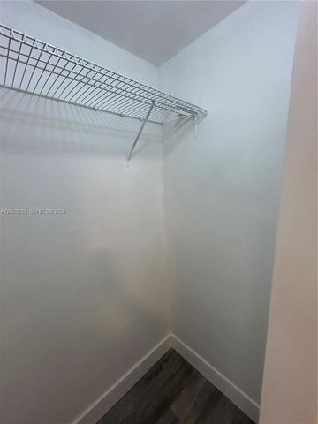 5960 W 25th Ct 102, Hialeah, FL 33016