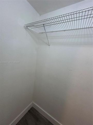 5960 W 25th Ct 102, Hialeah, FL 33016