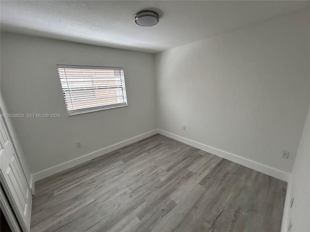 5960 W 25th Ct 102, Hialeah, FL 33016