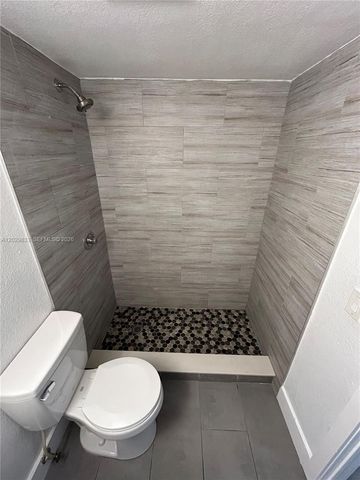 5960 W 25th Ct 102, Hialeah, FL 33016
