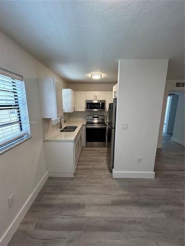 5960 W 25th Ct 102, Hialeah, FL 33016