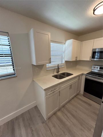 5960 W 25th Ct 102, Hialeah, FL 33016