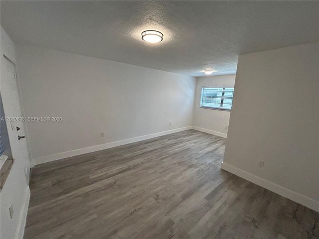 5960 W 25th Ct 102, Hialeah, FL 33016