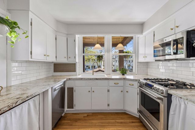 2829 Irving Avenue S, Minneapolis, MN 55408