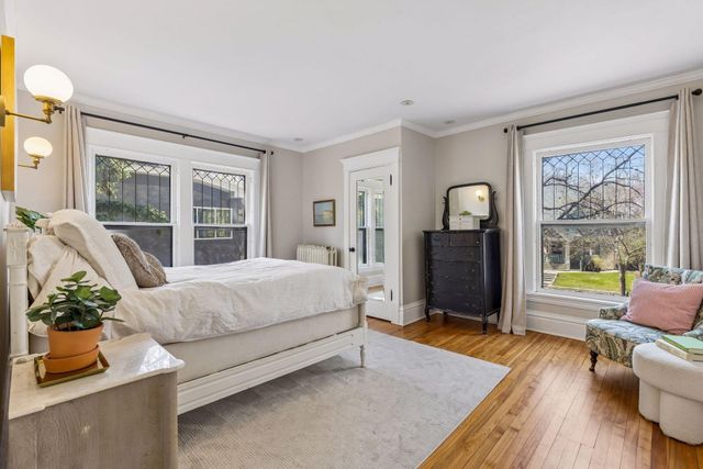 2829 Irving Avenue S, Minneapolis, MN 55408