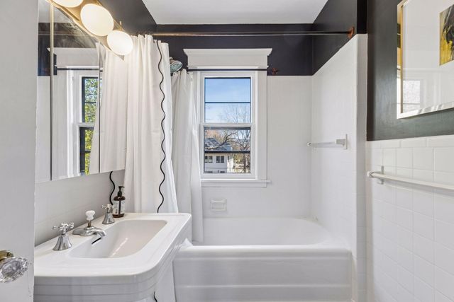 2829 Irving Avenue S, Minneapolis, MN 55408