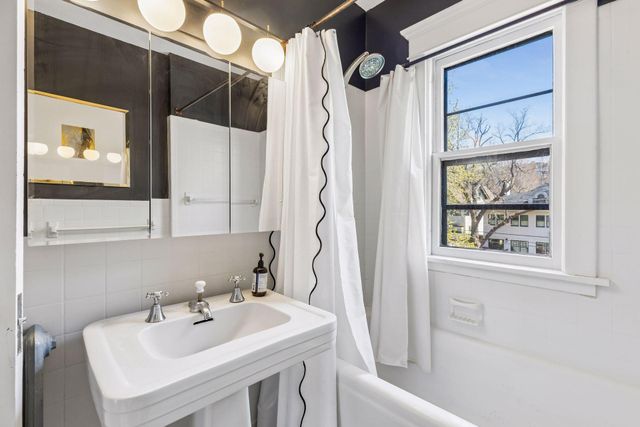 2829 Irving Avenue S, Minneapolis, MN 55408