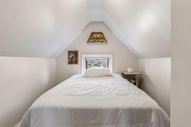 2829 Irving Avenue S, Minneapolis, MN 55408