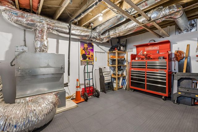 2829 Irving Avenue S, Minneapolis, MN 55408