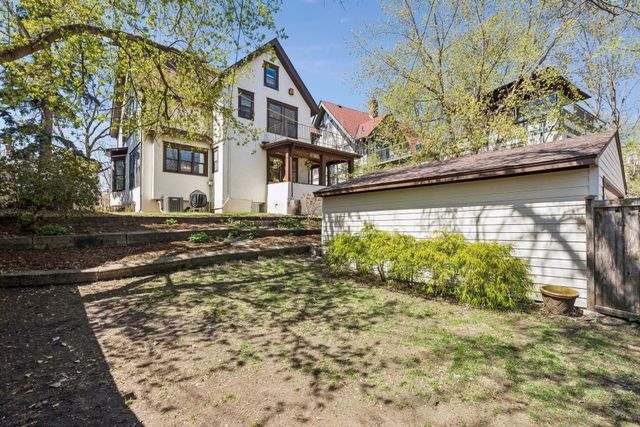 2829 Irving Avenue S, Minneapolis, MN 55408