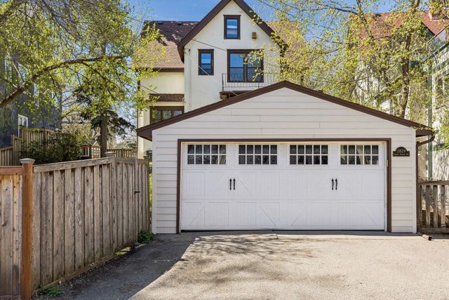 2829 Irving Avenue S, Minneapolis, MN 55408