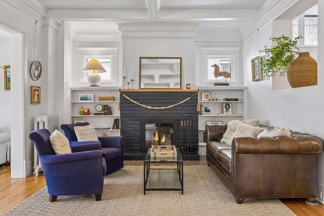 2829 Irving Avenue S, Minneapolis, MN 55408