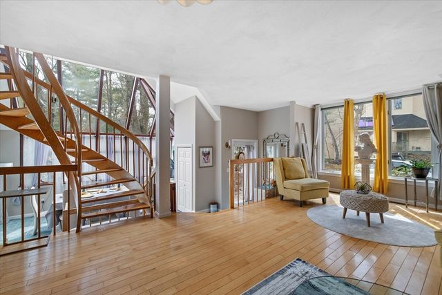 111 Brigham St 6C, Hudson, MA 01749