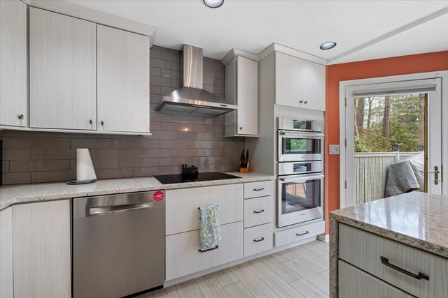 111 Brigham St 6C, Hudson, MA 01749