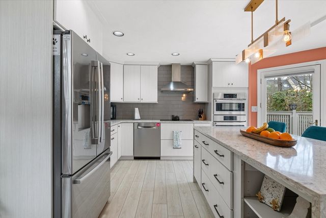 111 Brigham St 6C, Hudson, MA 01749