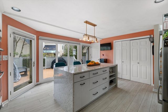 111 Brigham St 6C, Hudson, MA 01749