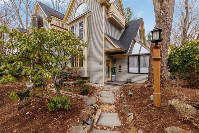 111 Brigham St 6C, Hudson, MA 01749