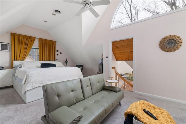 111 Brigham St 6C, Hudson, MA 01749