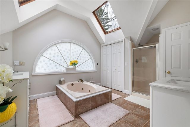 111 Brigham St 6C, Hudson, MA 01749