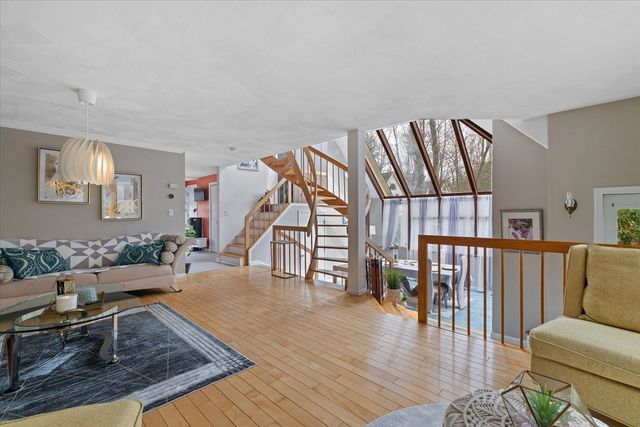 111 Brigham St 6C, Hudson, MA 01749