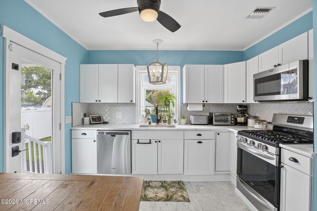 40 Seward Avenue, Toms River, NJ 08753