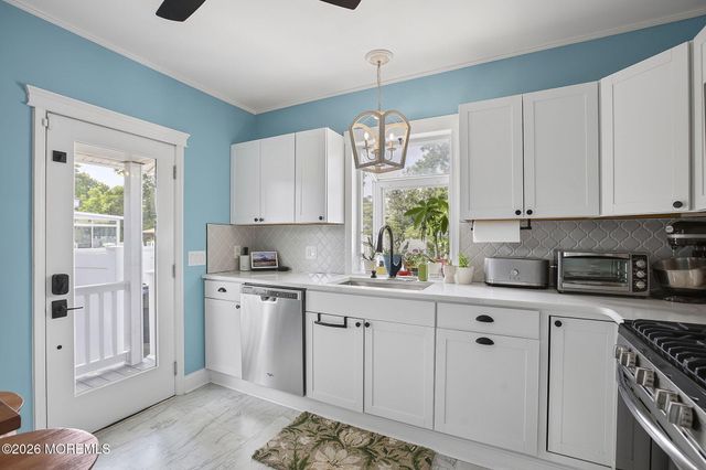 40 Seward Avenue, Toms River, NJ 08753