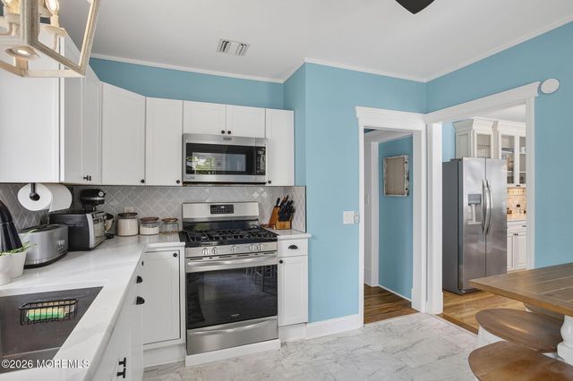 40 Seward Avenue, Toms River, NJ 08753
