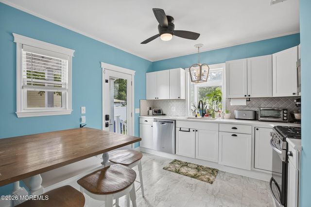 40 Seward Avenue, Toms River, NJ 08753