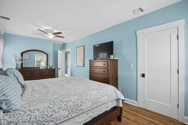 40 Seward Avenue, Toms River, NJ 08753